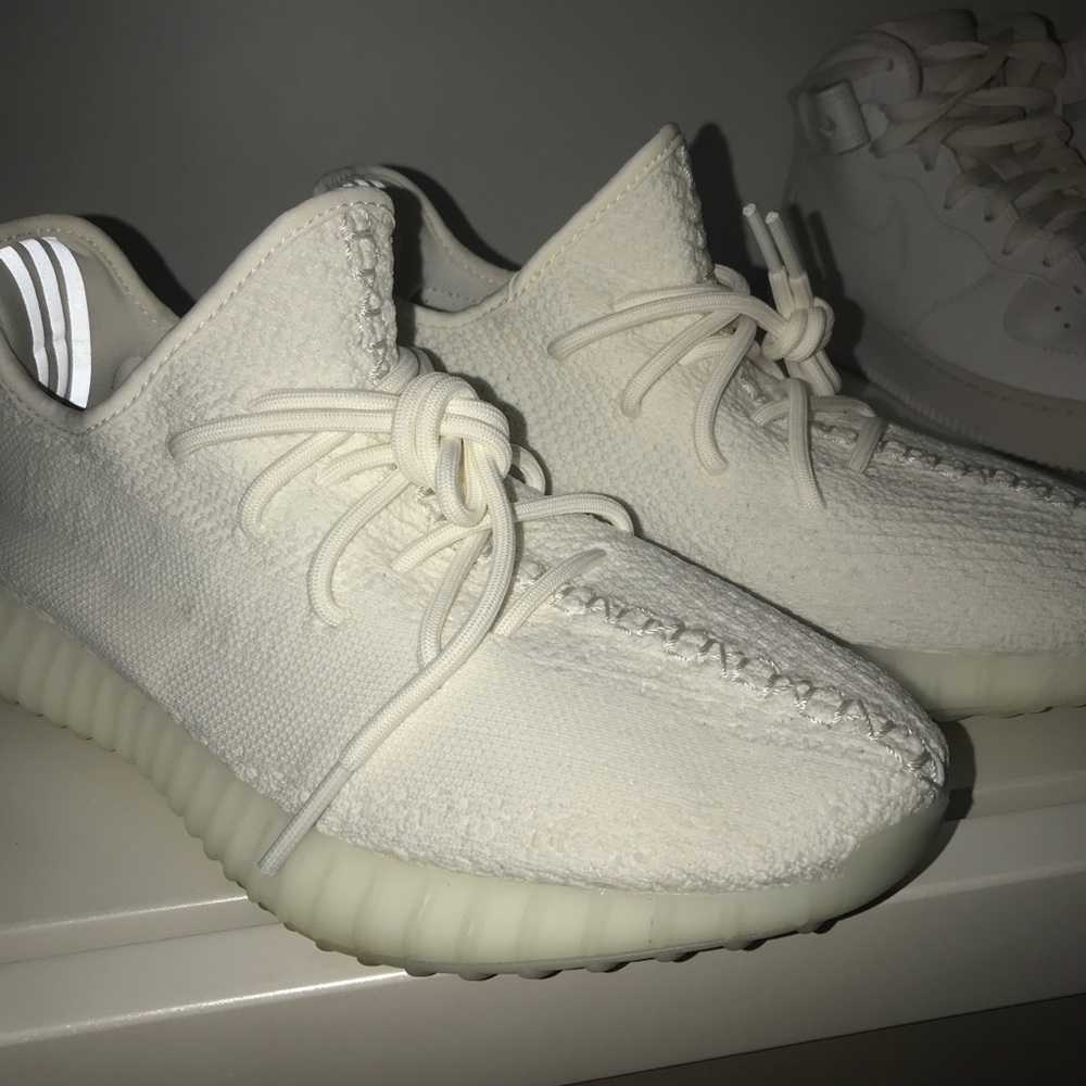 Yeezy Boost Triple White